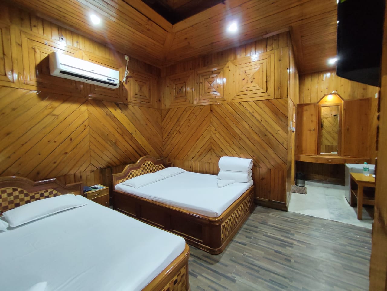 Hotel Himalayan Panda