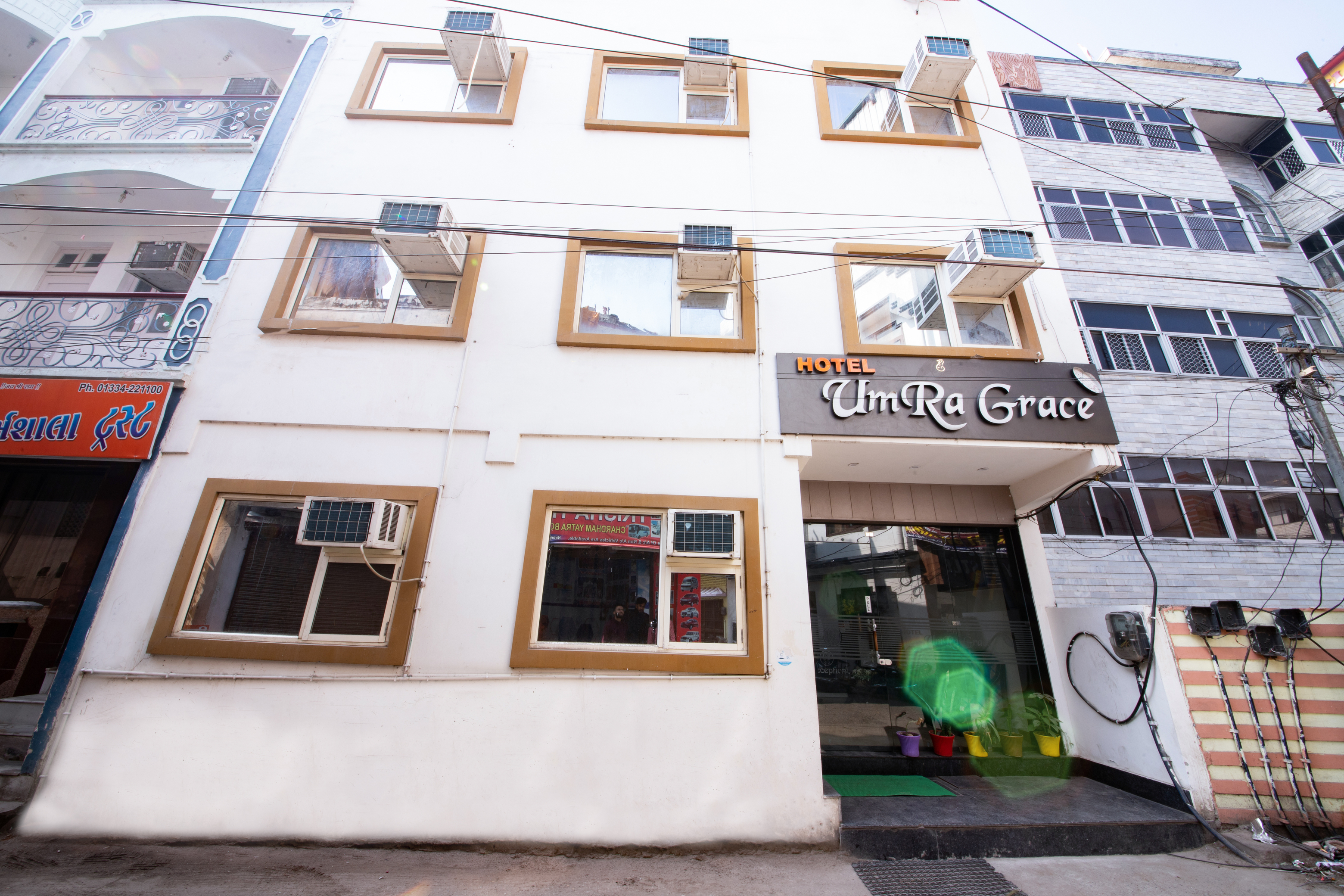 Perfectstayz Value Umra grace