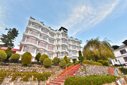 DLS Hillcrest Resort